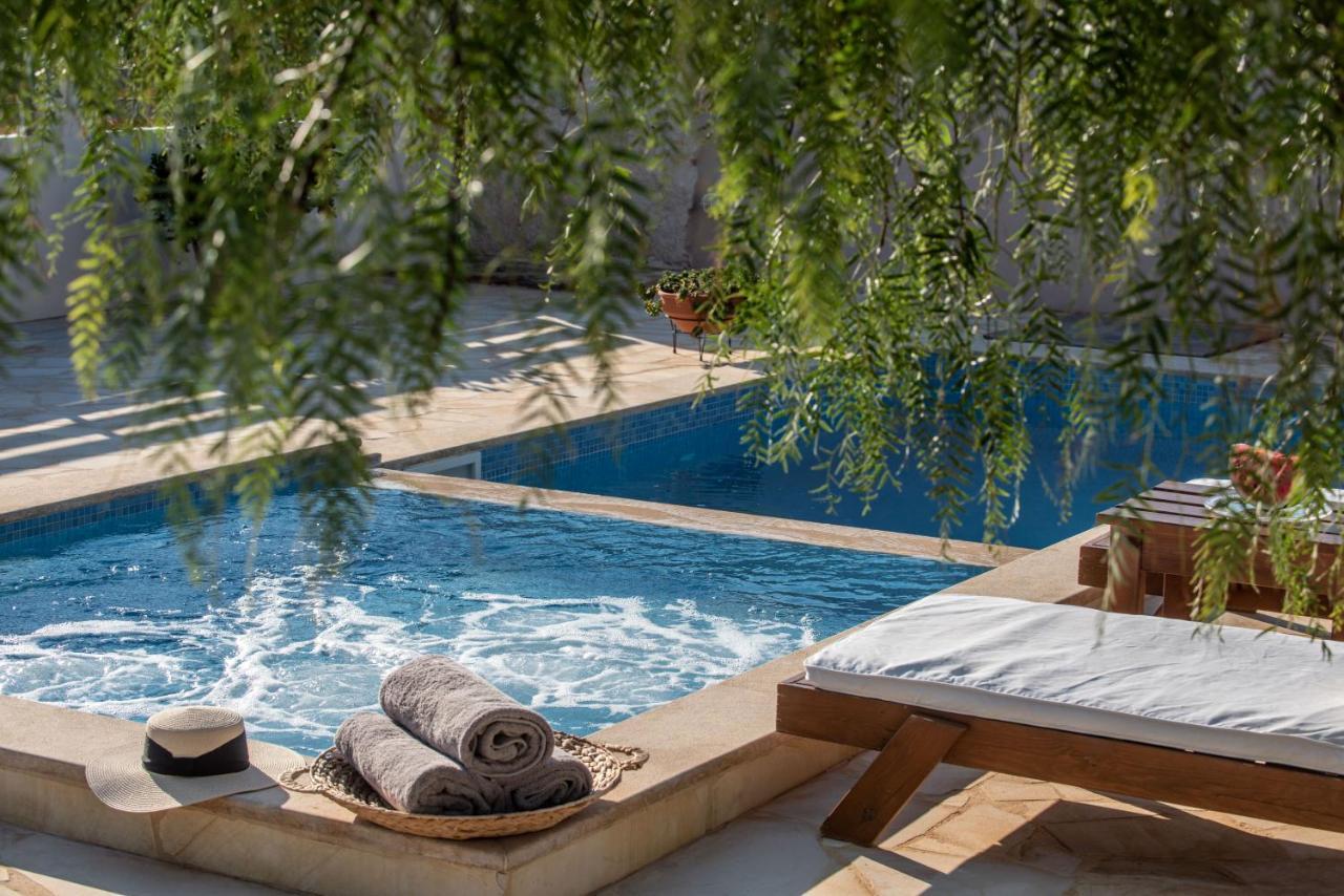 Filothei Beach House With Pool カラマキ エクステリア 写真